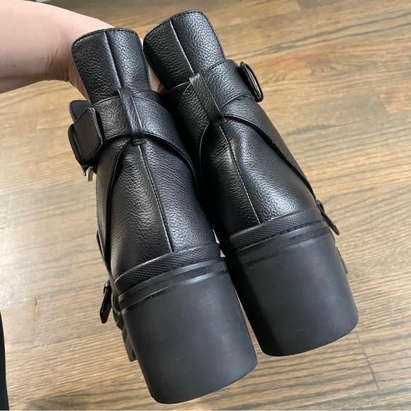 MICHAEL KORS Corey Buckle Lug Sole Platform Black Ankle Bootie size 9 - Picture 10 of 14